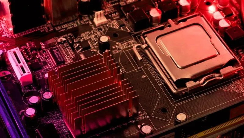 Sprawdź, co drzemie w twoim pc: jak rozpoznać podzespoły i zwiększyć wydajność