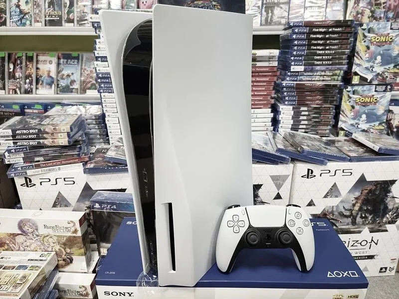 PS5 z napędem